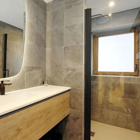 Apartment Neuf Et Spacieux Proche Des Pistes A Le Praz - Fr-1-568-32 Courchevel
